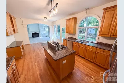 10124 Windtree Lane, Charlotte, NC 28215 - Photo 2