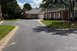 8528 Highland Glen Dr, Charlotte, NC 28269 - Photo 10