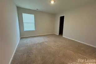 6424 Ellimar Field Ln, Charlotte, NC 28215 - Photo 8