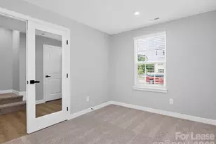 3110 McCauley Mdws Dr, Charlotte, NC 28216 - Photo 36