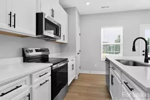 3110 McCauley Mdws Dr, Charlotte, NC 28216 - Photo 22