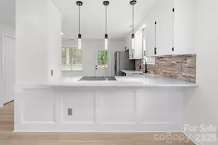 8425 Lochinvar Dr, Charlotte, NC 28227 - Photo 8