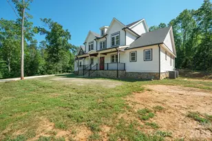 378 Walnut Tree Rd, Statesville, NC 28625 - Photo 2
