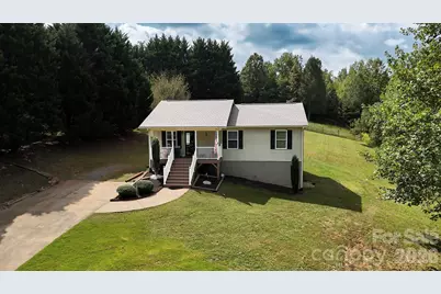 2827 Hollybrook Lane, Morganton, NC 28655 - Photo 2