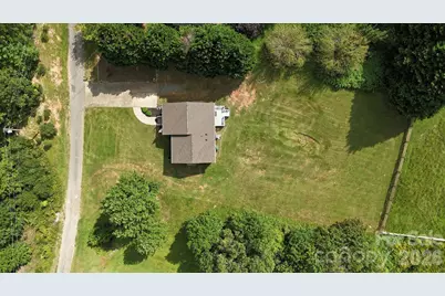 2827 Hollybrook Lane, Morganton, NC 28655 - Photo 8