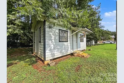 832 Baker Street, Statesville, NC 28677 - Photo 16