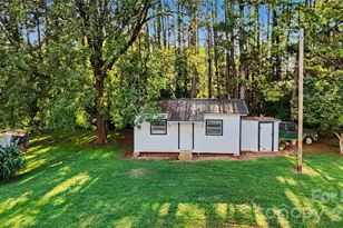 832 Baker St, Statesville, NC 28677 - Photo 14