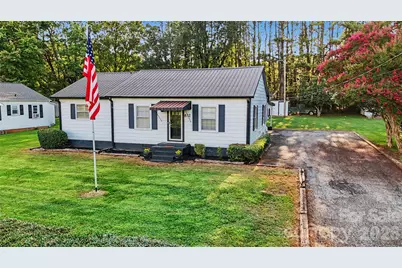832 Baker Street, Statesville, NC 28677 - Photo 2