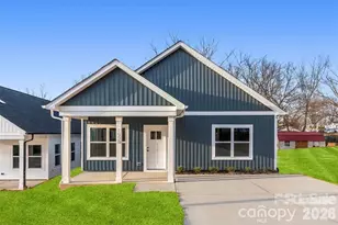 1558 7th Ave Dr SW, Hickory, NC 28602 - Photo 1