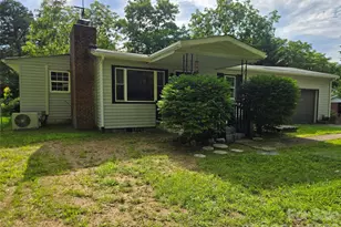 1323 Locust Grove Rd, Hendersonville, NC 28792 - Photo 1