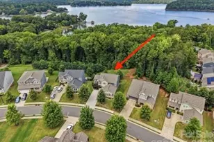 561 Sandbar Pt, Lake Wylie, SC 29710 - Photo 2