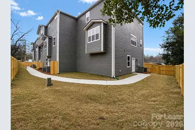 8935 Sharonbrook Drive, Charlotte, NC 28210 - Photo 32