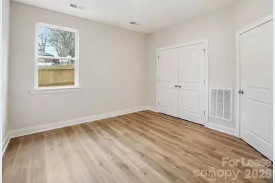8935 Sharonbrook Drive, Charlotte, NC 28210 - Photo 6