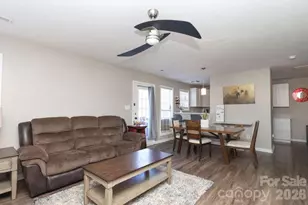 1109 Triece Ln, Charlotte, NC 28215 - Photo 6
