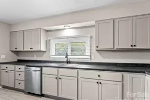 12 Baker Rd, Asheville, NC 28806 - Photo 18