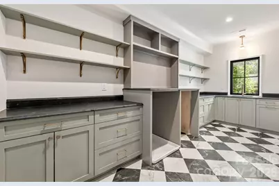 237 N Canterbury Road, Charlotte, NC 28211 - Photo 28