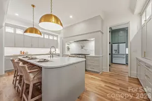 237 N Canterbury Rd, Charlotte, NC 28211 - Photo 12
