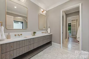 237 N Canterbury Rd, Charlotte, NC 28211 - Photo 20