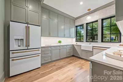 237 N Canterbury Road, Charlotte, NC 28211 - Photo 14