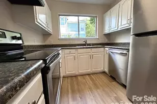 17418 Tuscany Ln, Cornelius, NC 28031 - Photo 6