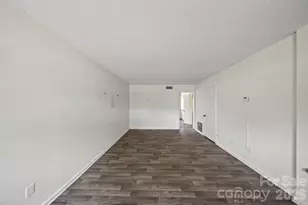 6835 Farmingdale Dr, Charlotte, NC 28212 - Photo 8