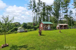 380 Green Acres Dr, Weaverville, NC 28787 - Photo 2
