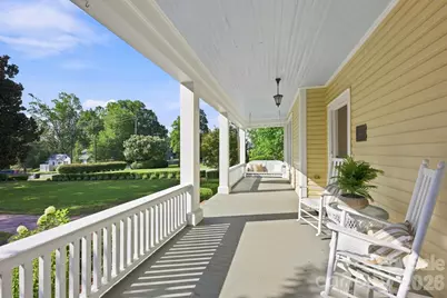 559 N Main Street, Davidson, NC 28036 - Photo 4