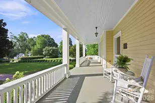 559 N Main St, Davidson, NC 28036 - Photo 4