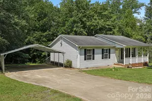 916 Long Branch Rd, Grover, NC 28073 - Photo 1