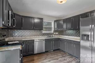 2646 Icard Rhodhiss Rd, Connelly Springs, NC 28612 - Photo 10
