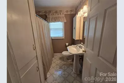 305 Oakland Avenue Avenue, Morganton, NC 28655 - Photo 22