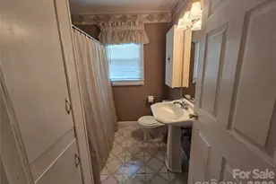 305 Oakland Ave Ave, Morganton, NC 28655 - Photo 22