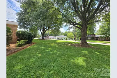 305 Oakland Avenue Avenue, Morganton, NC 28655 - Photo 6