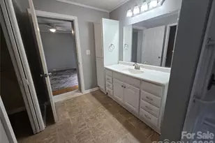 305 Oakland Ave Ave, Morganton, NC 28655 - Photo 24