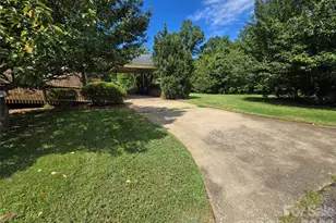305 Oakland Ave Ave, Morganton, NC 28655 - Photo 8