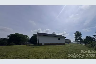 3535 High West Drive, Lenoir, NC 28645 - Photo 4