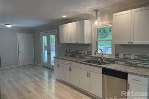 540 Carolyn Ln, Charlotte, NC 28213 - Photo 4