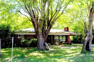 1551 Connelly Springs Rd, Lenoir, NC 28645 - Photo 2