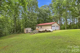 175 Riverfield Dr, Statesville, NC 28625 - Photo 2