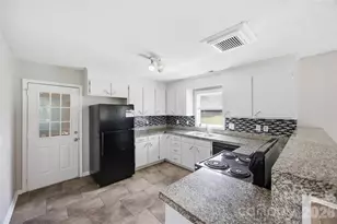 534 Mary Charlotte Dr, Charlotte, NC 28262 - Photo 6