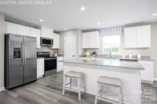 612 Maplin Gdns St, Lancaster, SC 29720 - Photo 2