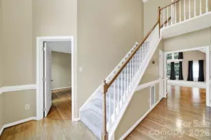 5709 Mallard Grove Rd, Charlotte, NC 28269 - Photo 6