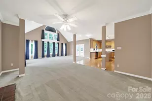 5709 Mallard Grove Rd, Charlotte, NC 28269 - Photo 16