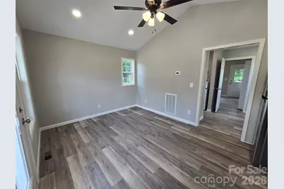 619 Railroad Avenue, Troy, NC 27371 - Photo 4