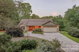 5 Kari Cir, Candler, NC 28715 - Photo 2