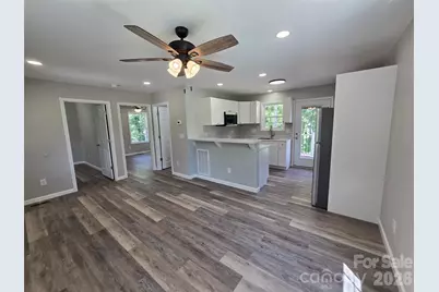 202 W Roswell Street, Troy, NC 27371 - Photo 4