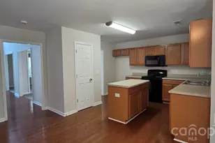 5708 Twin Brook Dr, Charlotte, NC 28269 - Photo 4