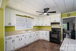 2820 Westview St, Gastonia, NC 28056 - Photo 14
