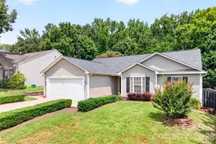 2627 Bridgeville Ln, Charlotte, NC 28262 - Photo 2
