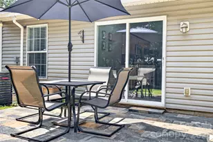 2627 Bridgeville Ln, Charlotte, NC 28262 - Photo 30